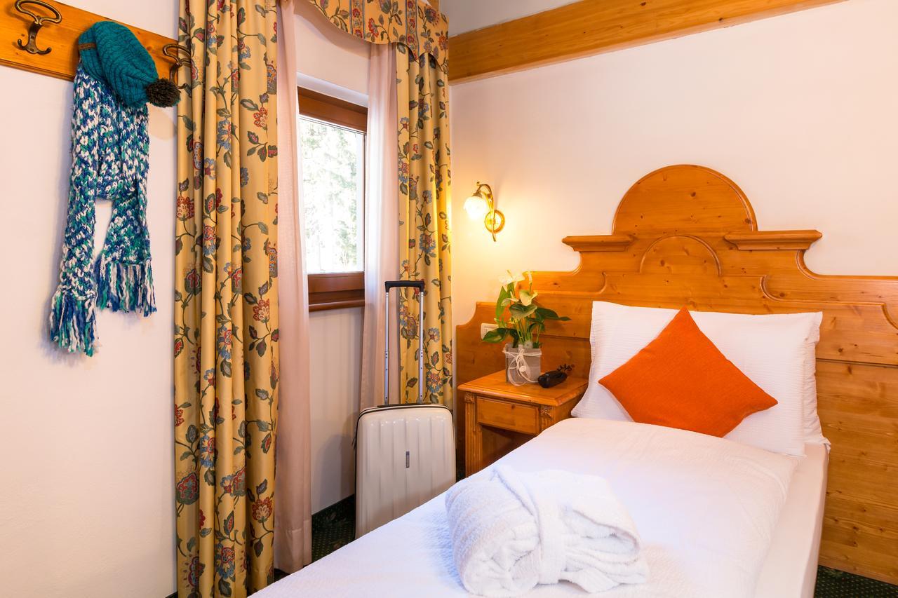 Hotel Bonapace ***S Madonna di Campiglio Ngoại thất bức ảnh