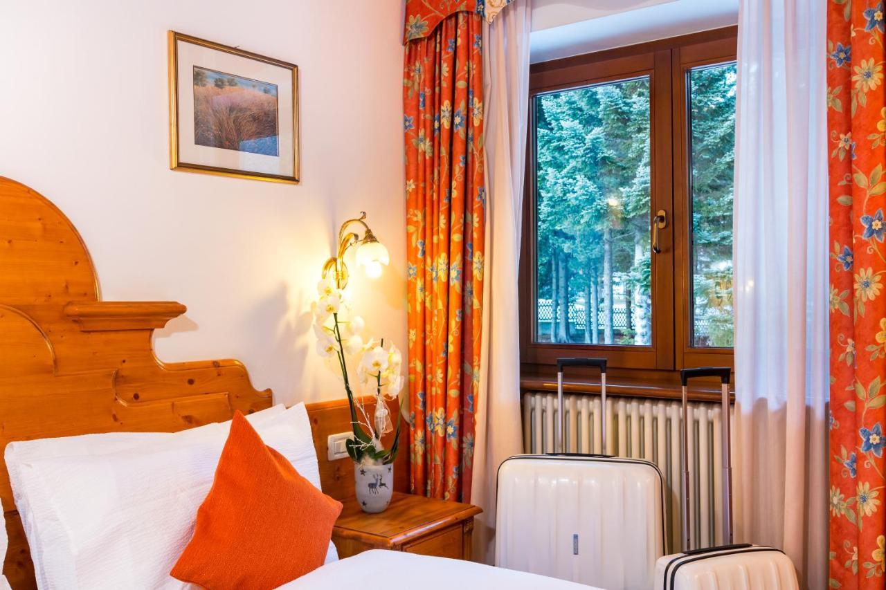 Hotel Bonapace ***S Madonna di Campiglio Ngoại thất bức ảnh